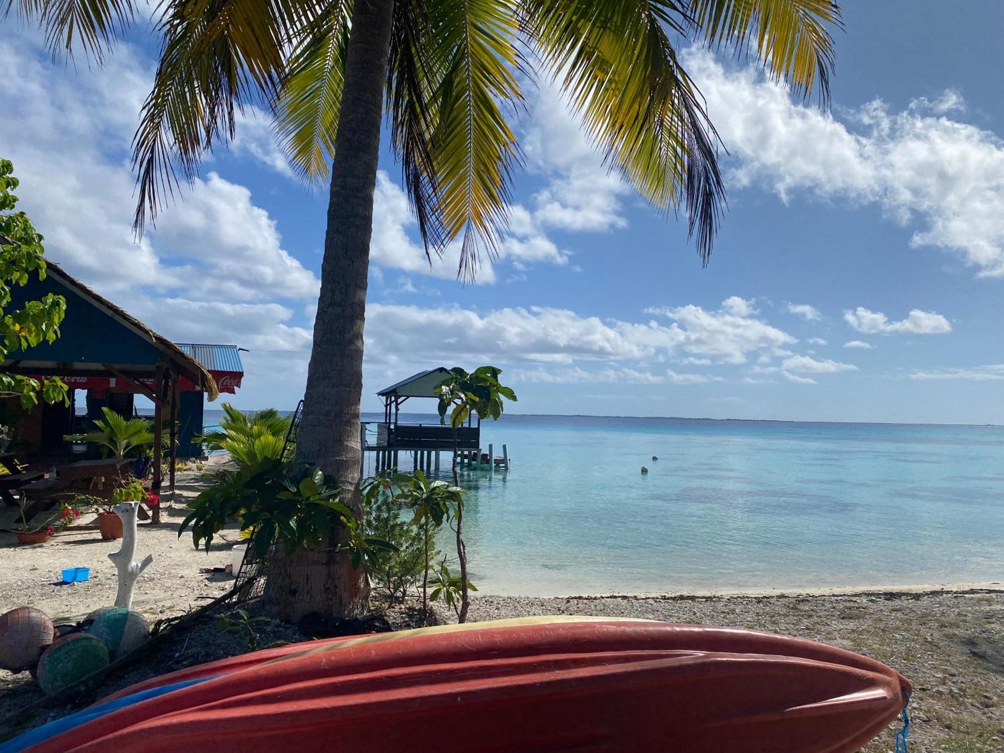 Korikori House Fakarava III Hotel Rotoava Bagian luar foto