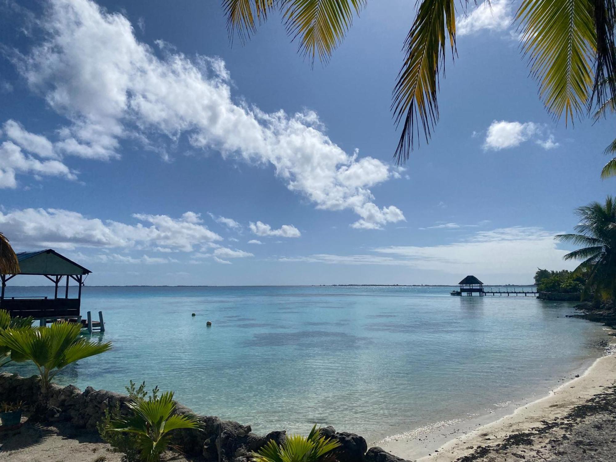 Korikori House Fakarava III Hotel Rotoava Bagian luar foto