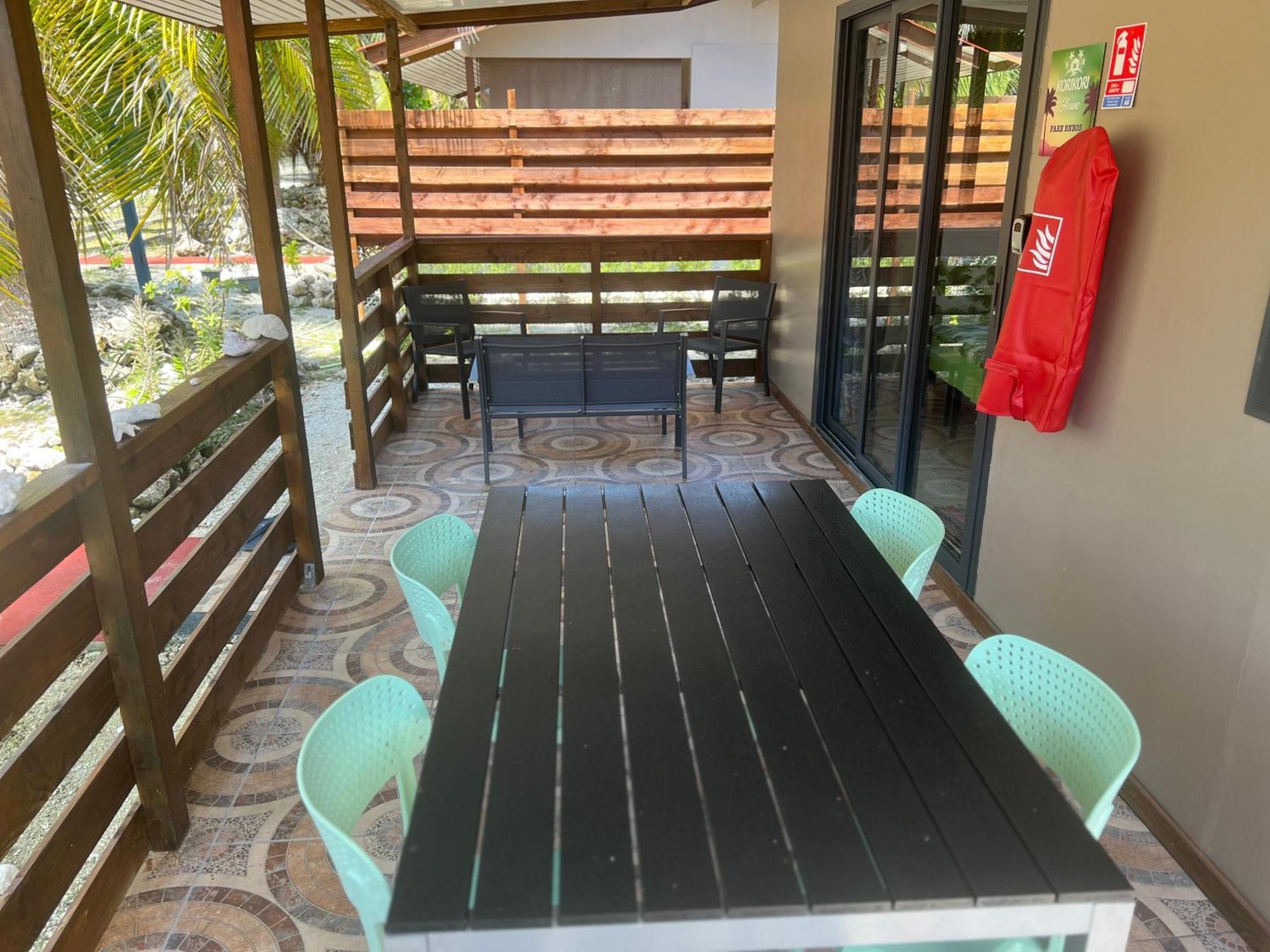 Korikori House Fakarava III Hotel Rotoava Bagian luar foto